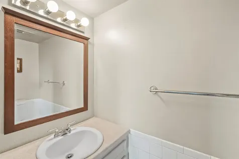 3216 Poe Cove Lago Vista TX 78645
