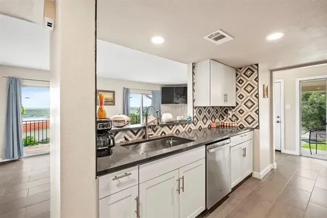 3216 Poe Cove Lago Vista TX 78645