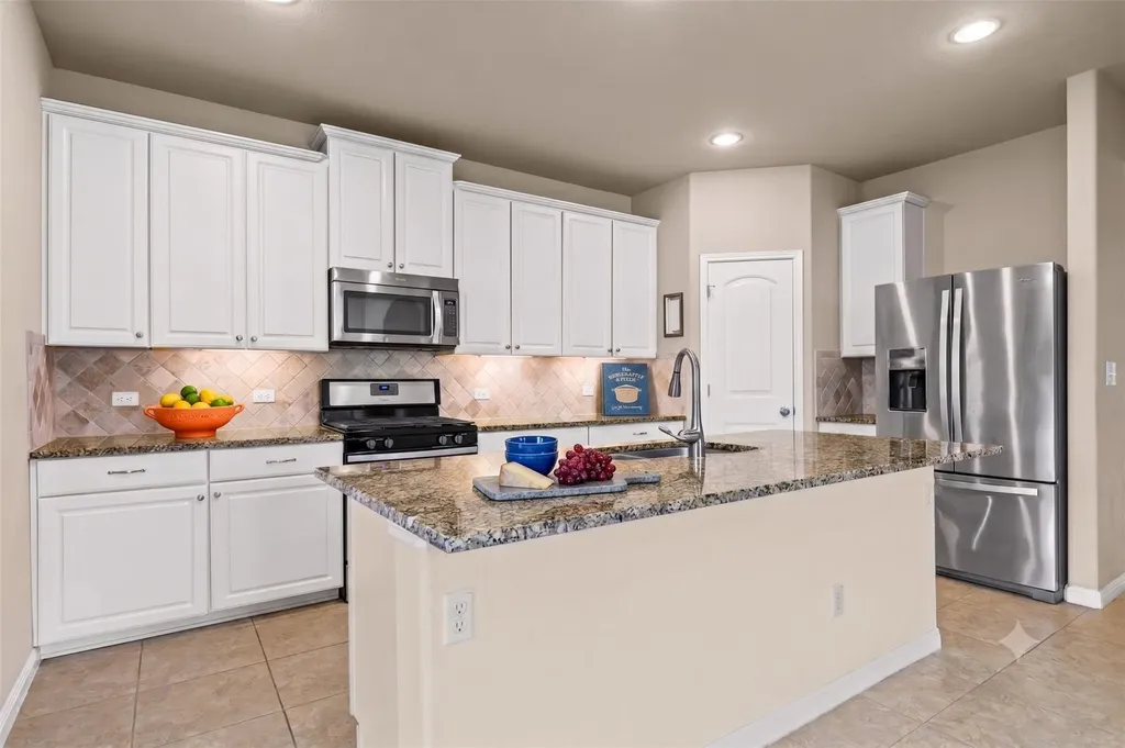 140 Brockston Drive Buda TX 78610