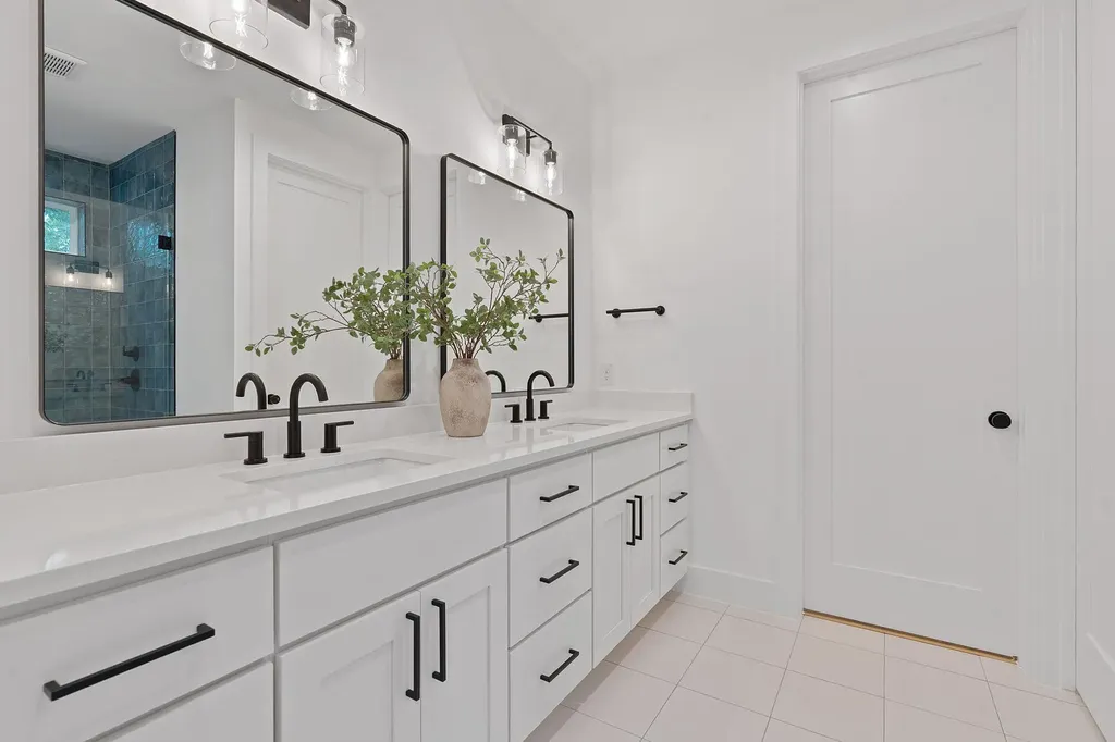 3412 Blumie Street Austin TX 78745