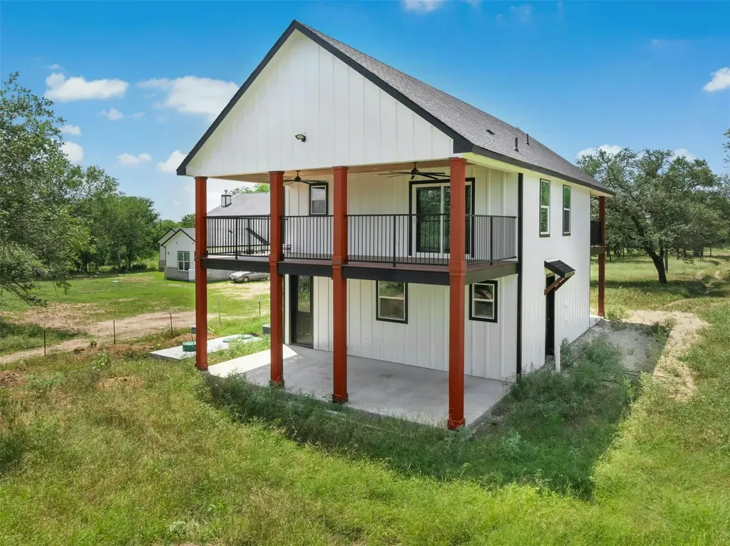 3705 Callihan Road Luling TX 78648