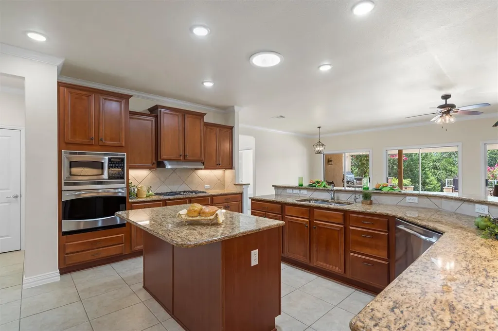 300 Pipe Creek Lane Georgetown TX 78633