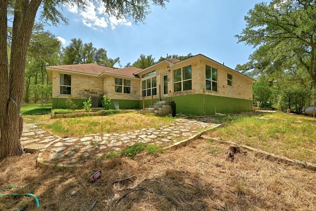 7709 Timber Hills Drive Del Valle TX 78617