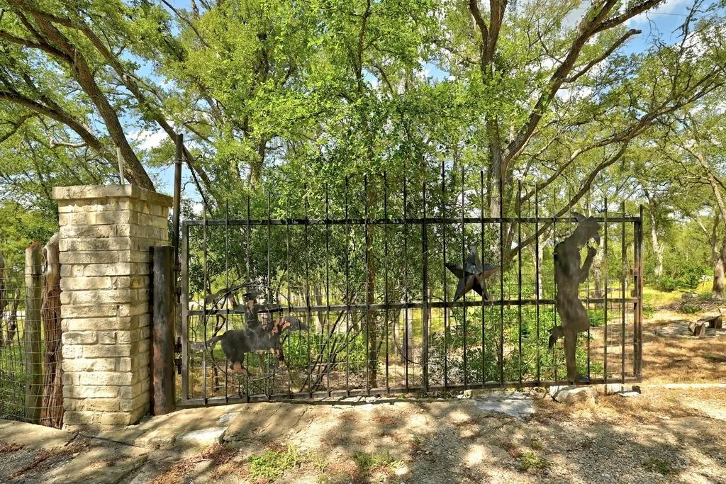 7709 Timber Hills Drive Del Valle TX 78617