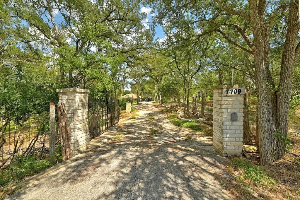 7709 Timber Hills Drive Del Valle TX 78617