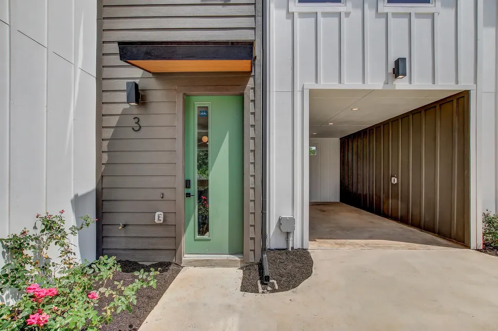 4127 E 12th Street Austin TX 78721