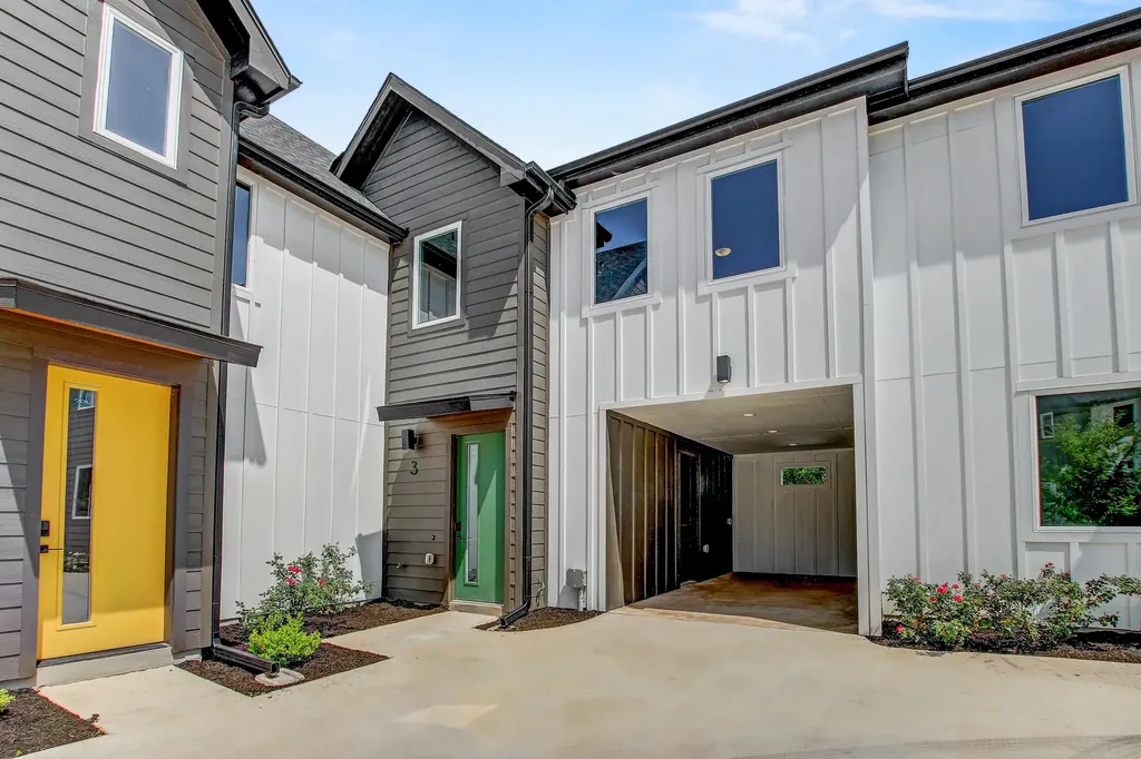 4127 E 12th Street Austin TX 78721