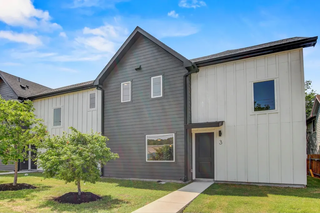 4127 E 12th Street Austin TX 78721