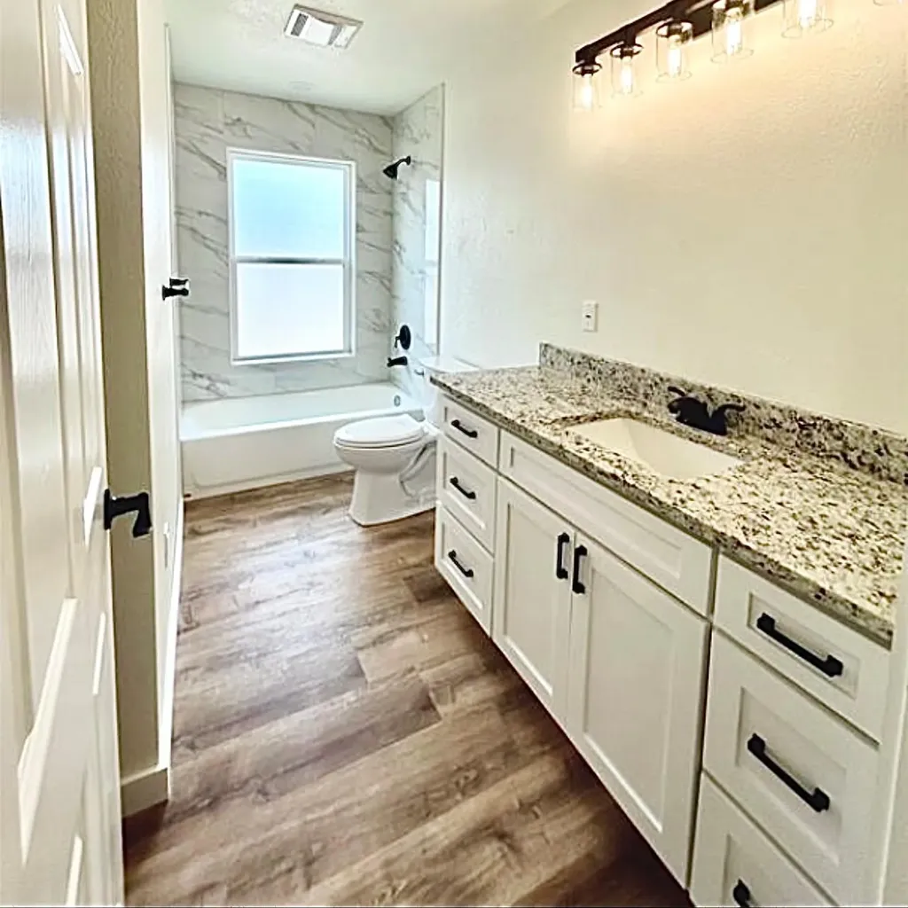 1127 Greenhill Drive Canyon Lake TX 78133