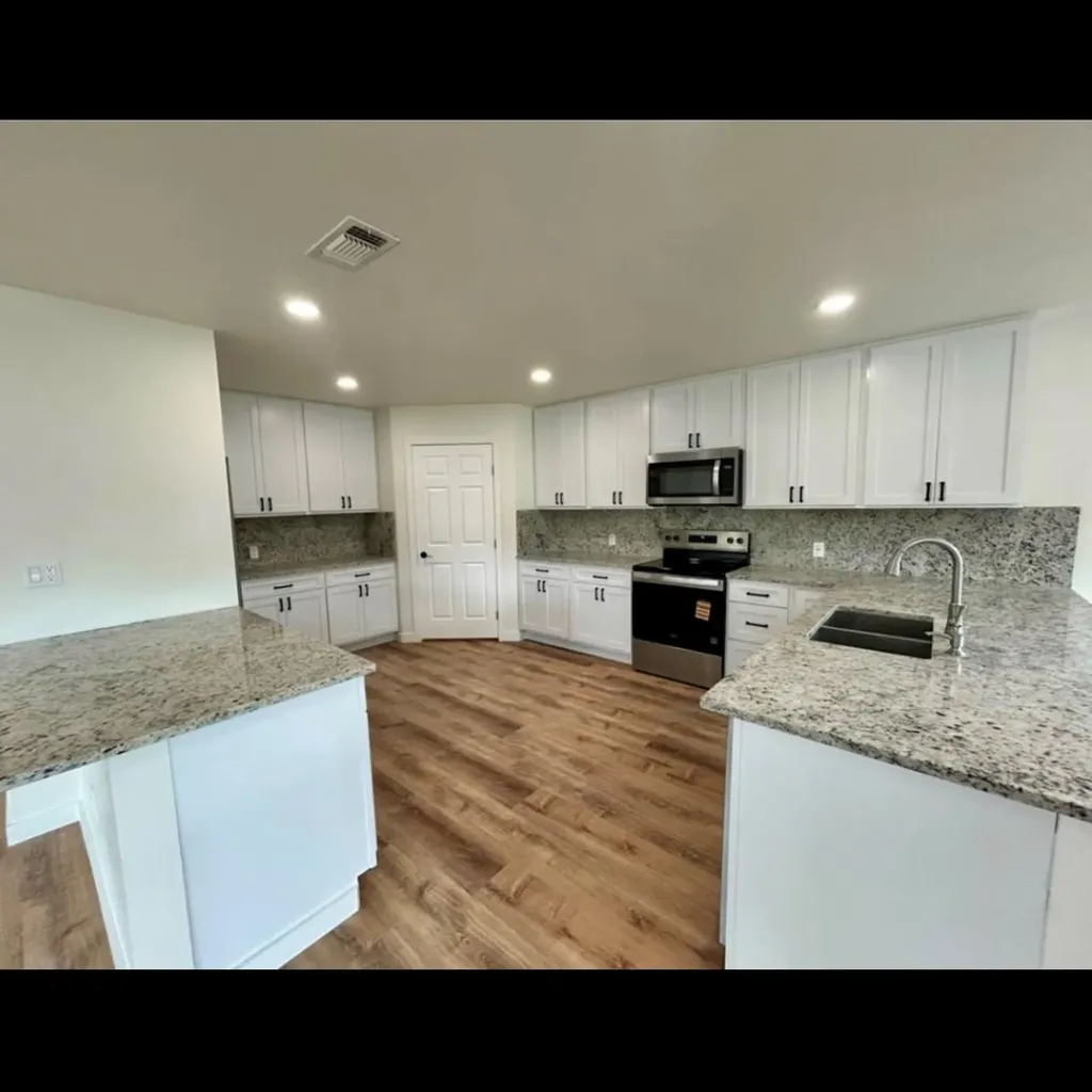 1127 Greenhill Drive Canyon Lake TX 78133