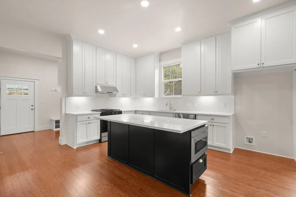 608 Cibilo Street Lockhart TX 78644
