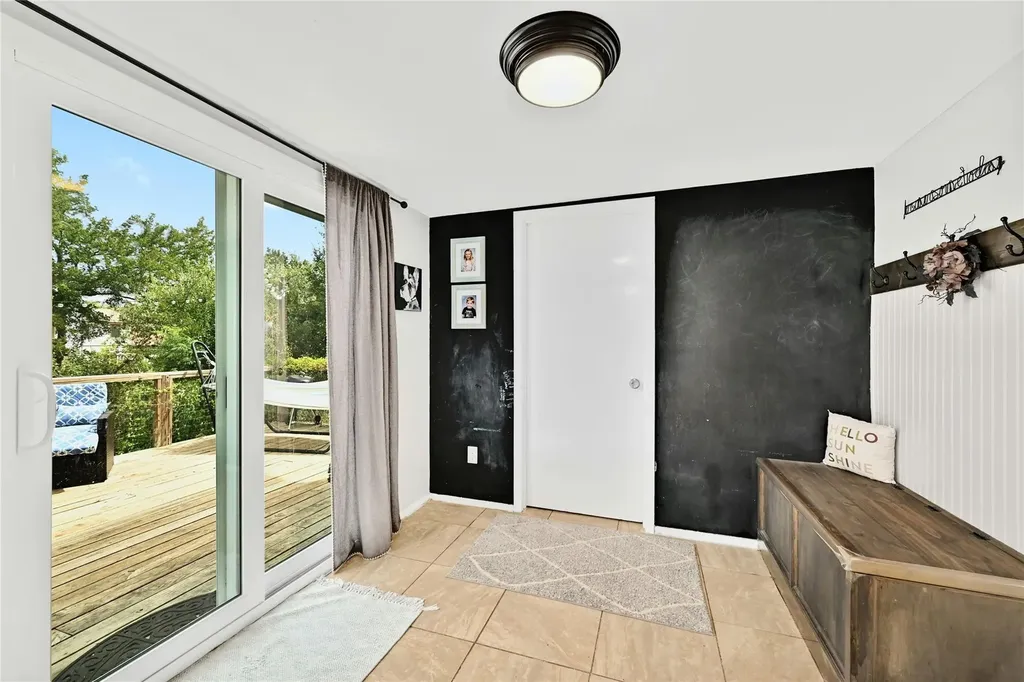 8406 Hanbridge Lane Austin TX 78736
