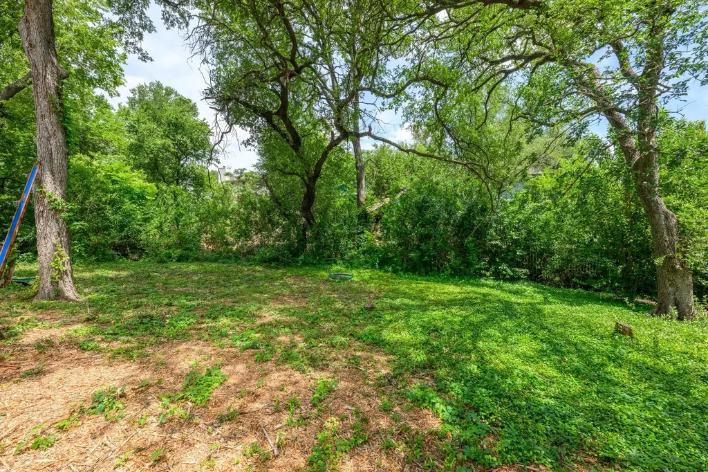8406 Hanbridge Lane Austin TX 78736