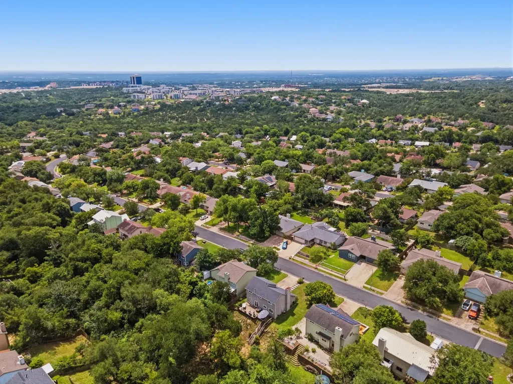 8406 Hanbridge Lane Austin TX 78736