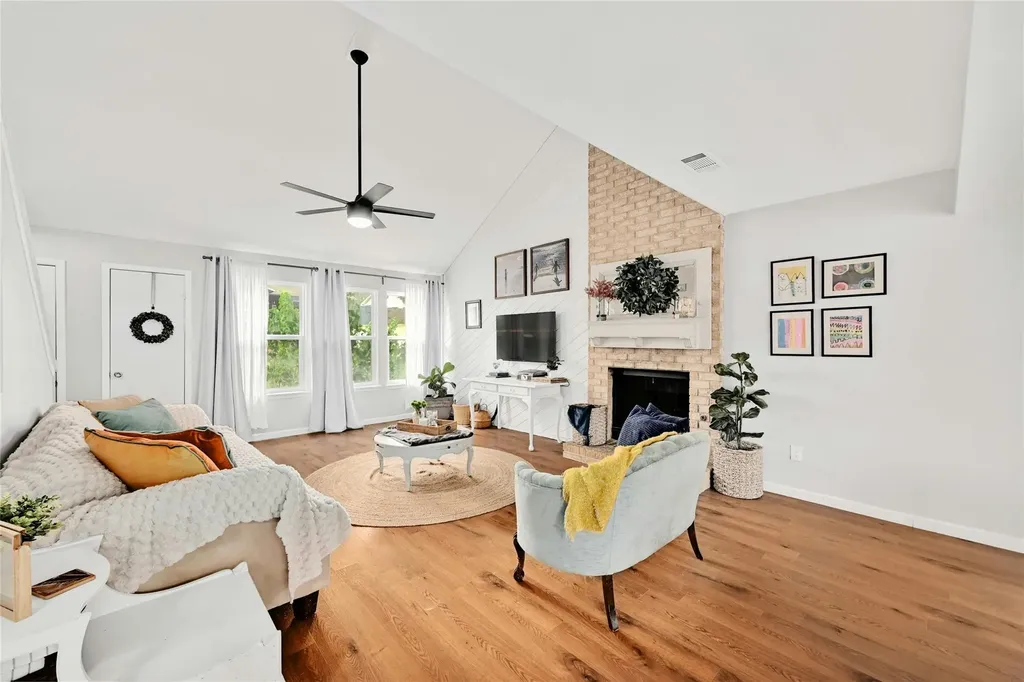 8406 Hanbridge Lane Austin TX 78736