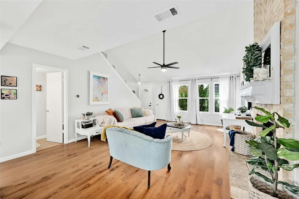8406 Hanbridge Lane Austin TX 78736