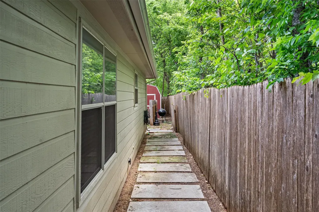 1213 Justin Lane Austin TX 78757