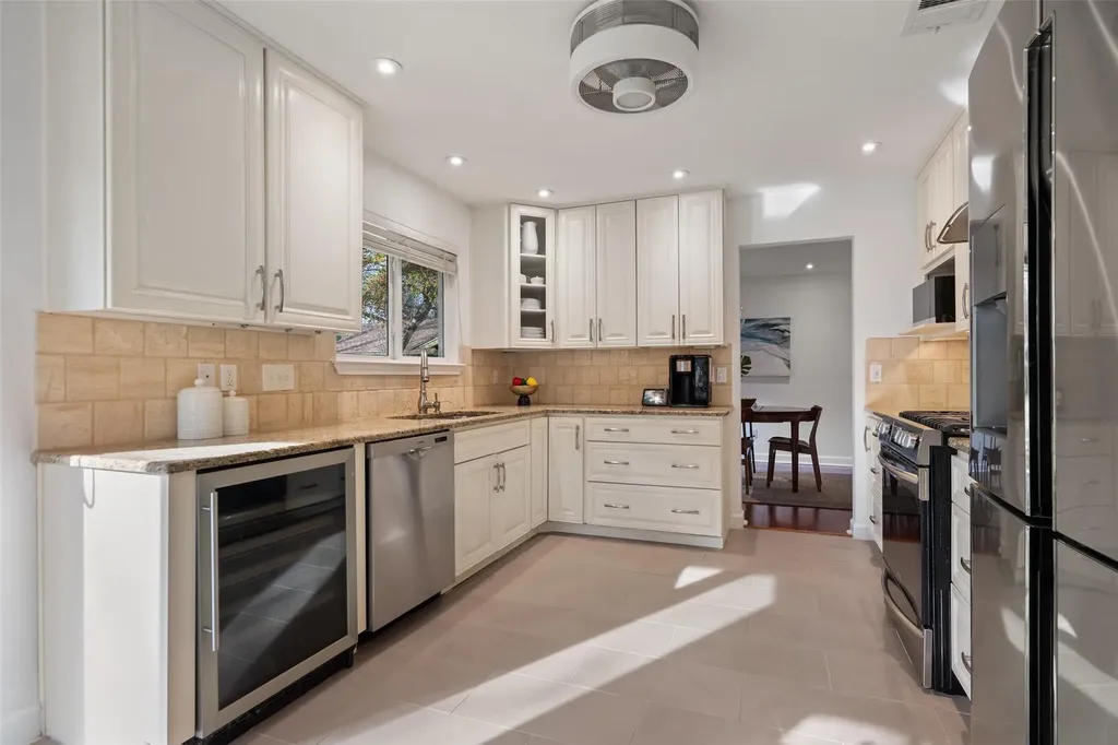 6523 Heron Drive Austin TX 78759