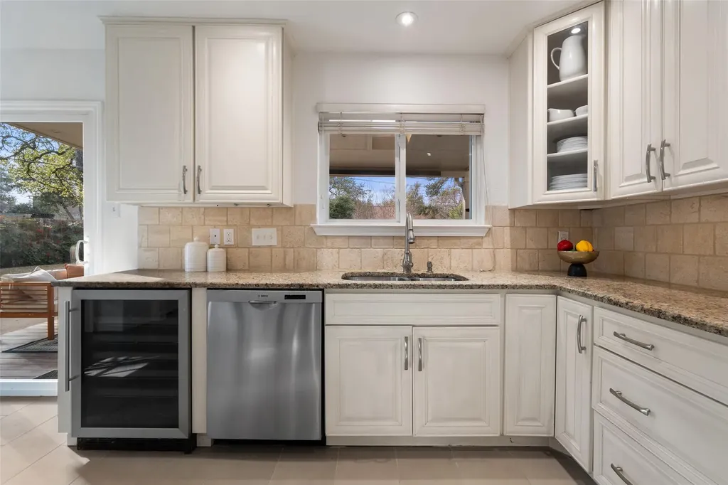 6523 Heron Drive Austin TX 78759