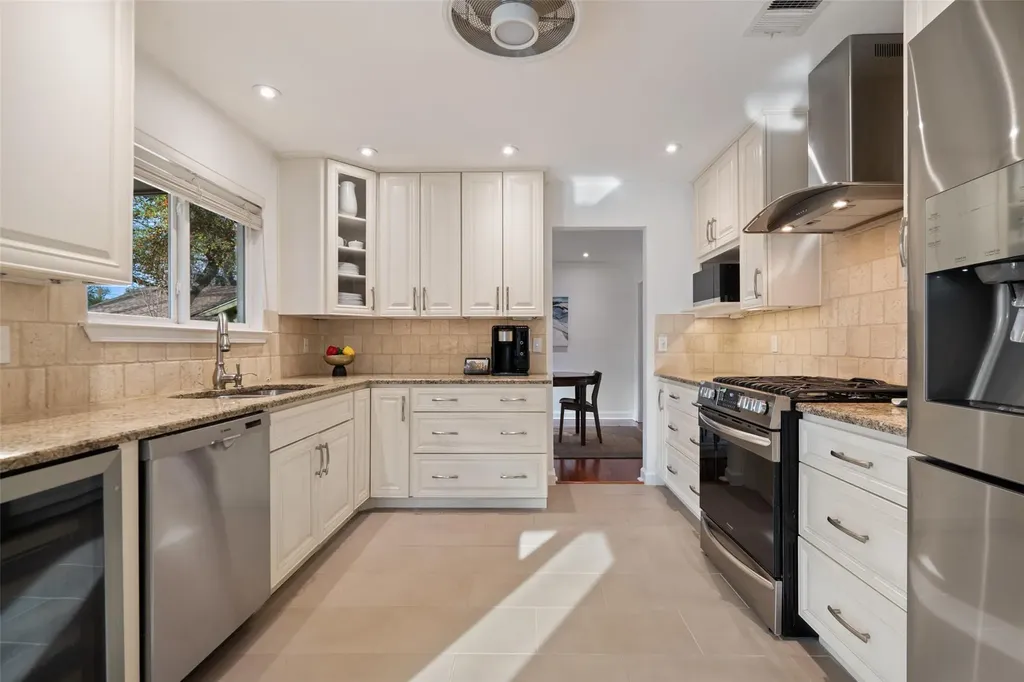 6523 Heron Drive Austin TX 78759