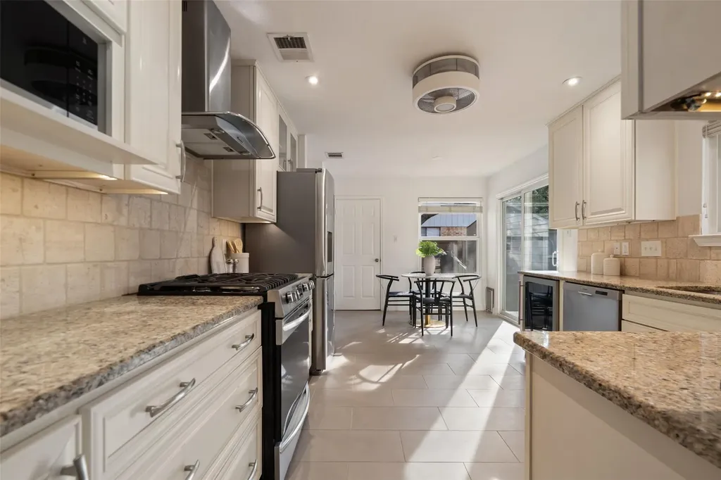6523 Heron Drive Austin TX 78759