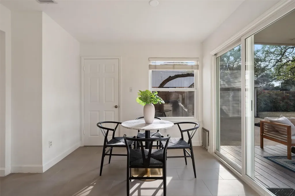 6523 Heron Drive Austin TX 78759