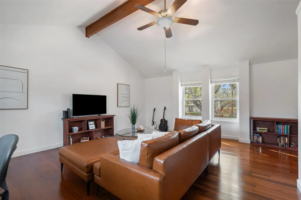 6523 Heron Drive Austin TX 78759