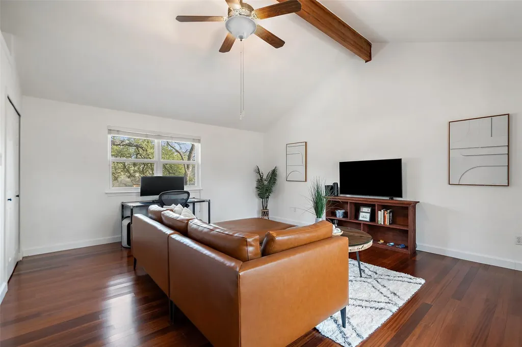 6523 Heron Drive Austin TX 78759