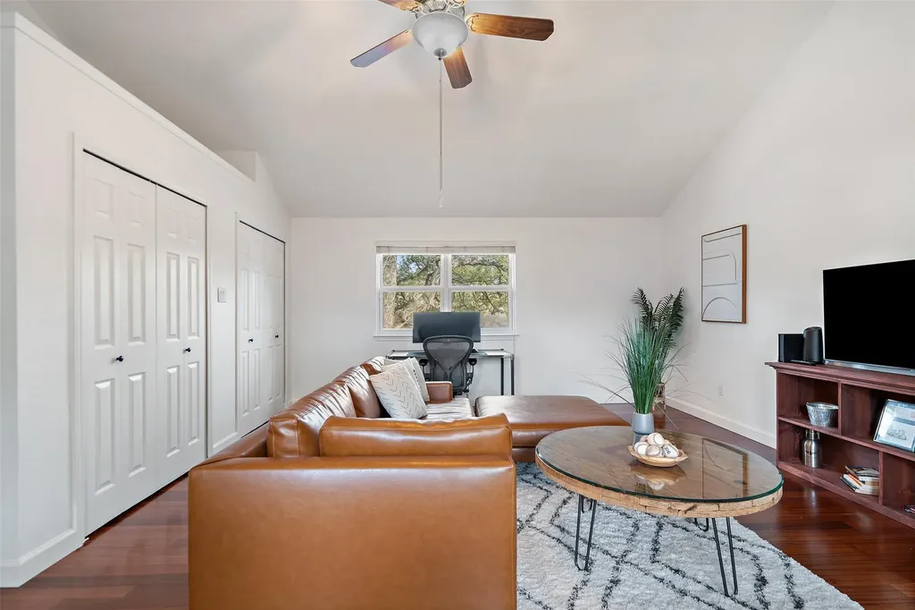 6523 Heron Drive Austin TX 78759