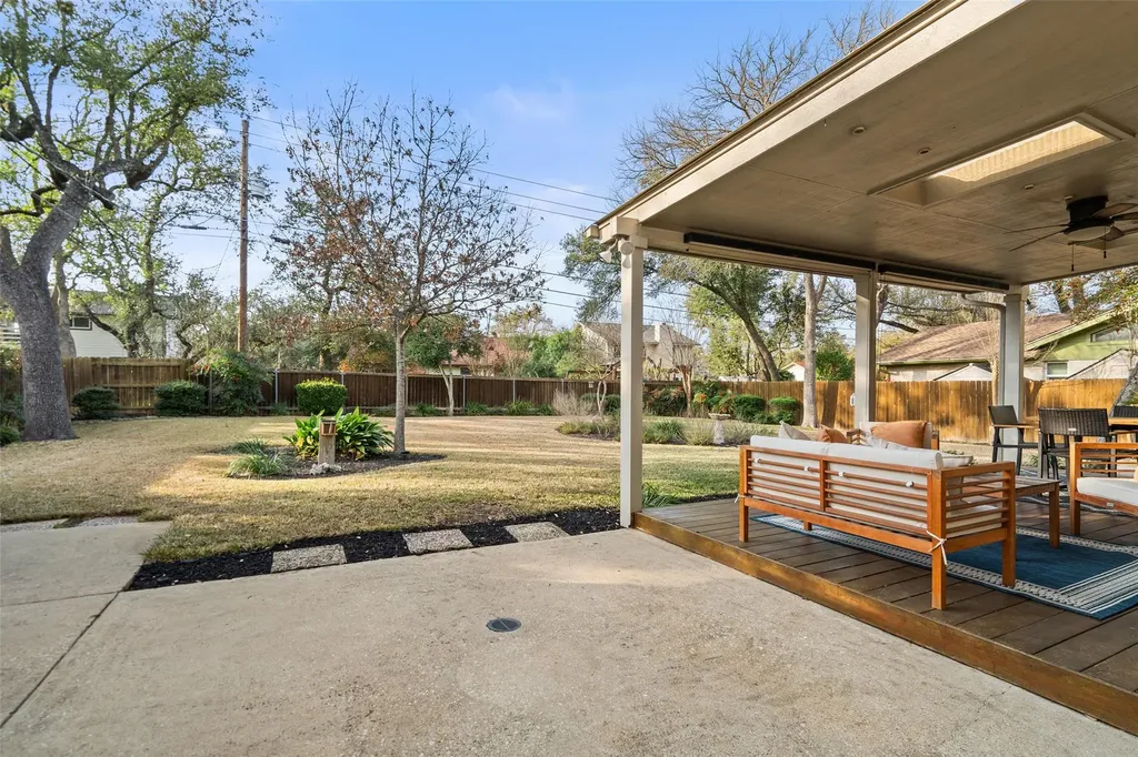 6523 Heron Drive Austin TX 78759
