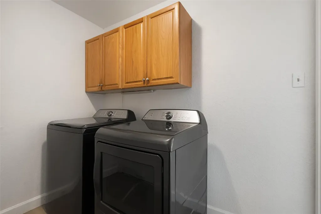 6523 Heron Drive Austin TX 78759