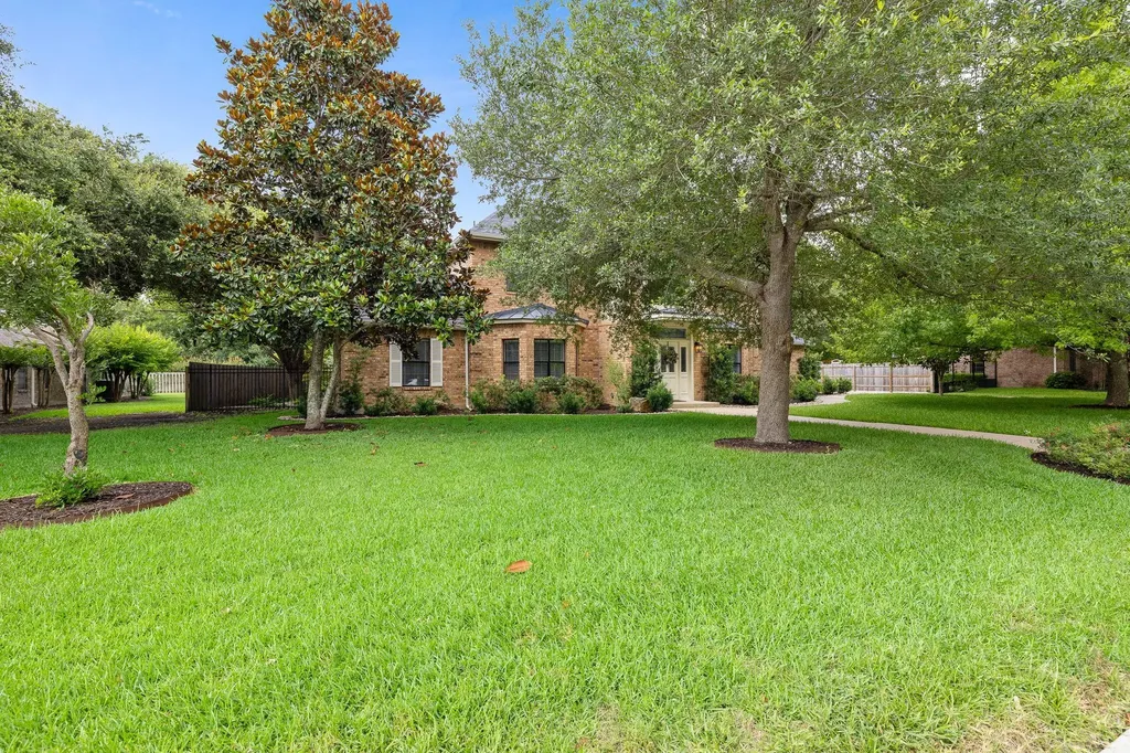 10 Oak View Round Rock TX 78664