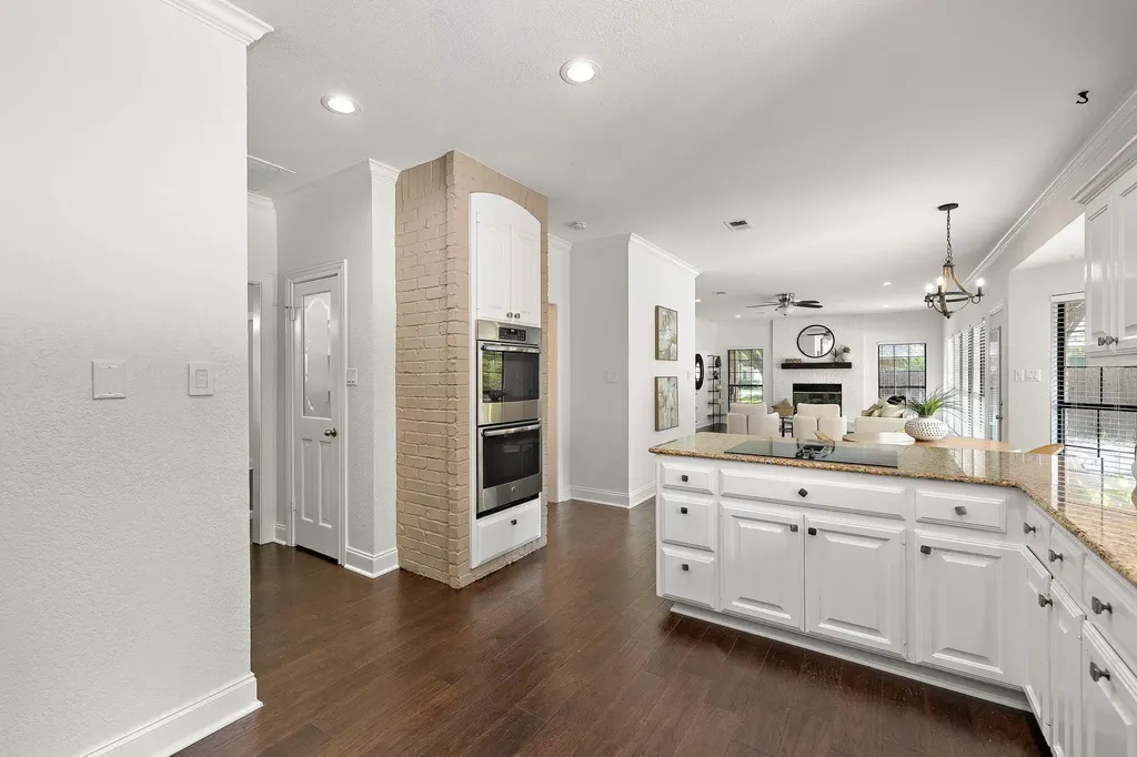 10 Oak View Round Rock TX 78664