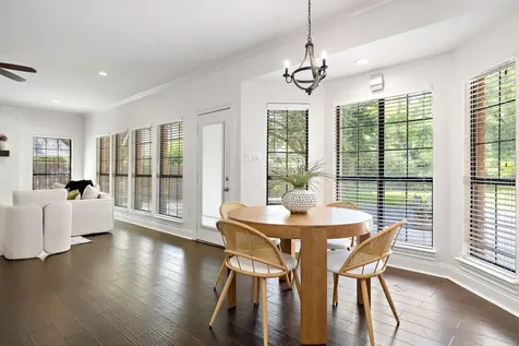 10 Oak View Round Rock TX 78664