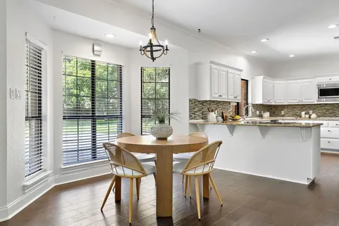 10 Oak View Round Rock TX 78664