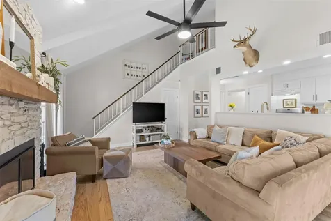 11002 Hillside Oak Lane Austin TX 78750