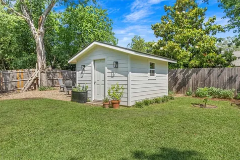 11002 Hillside Oak Lane Austin TX 78750