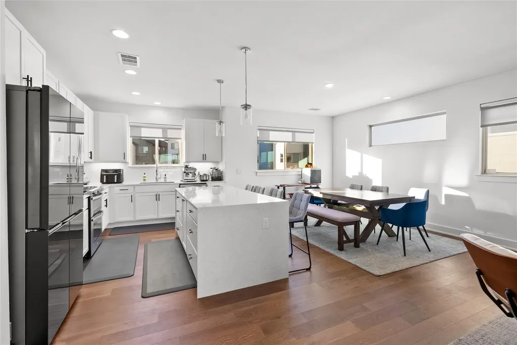 5315 La Crosse Avenue Austin TX 78739