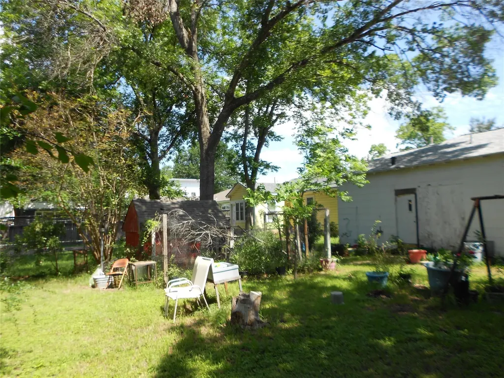 1405 Karen Avenue Austin TX 78757