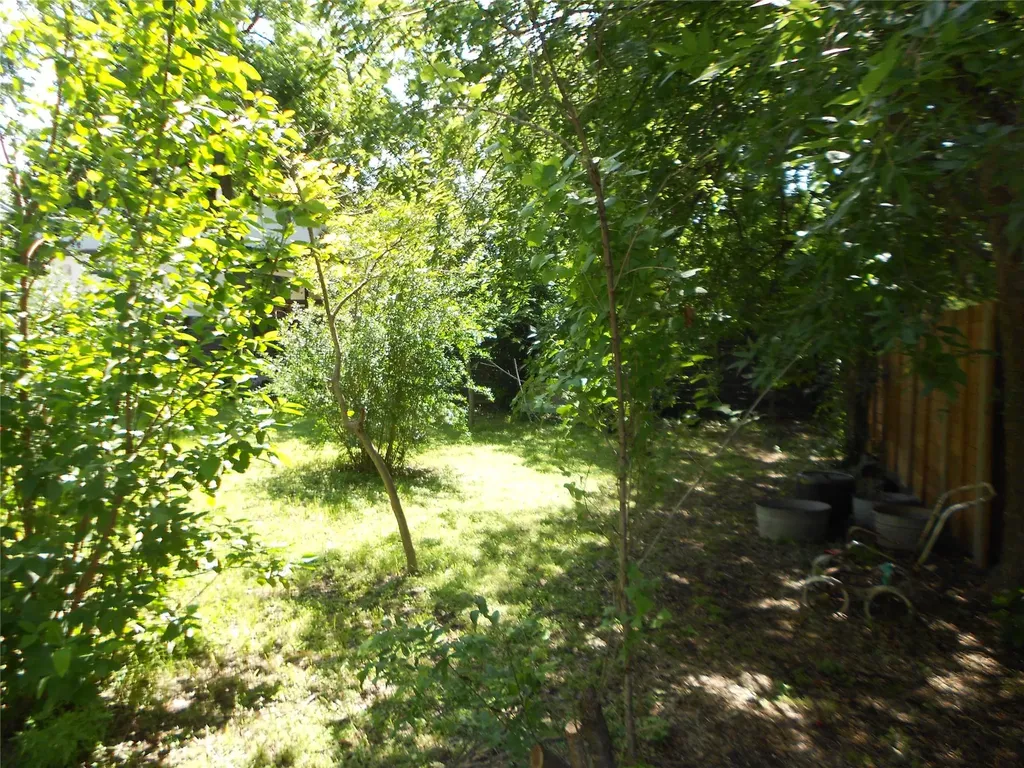 1405 Karen Avenue Austin TX 78757