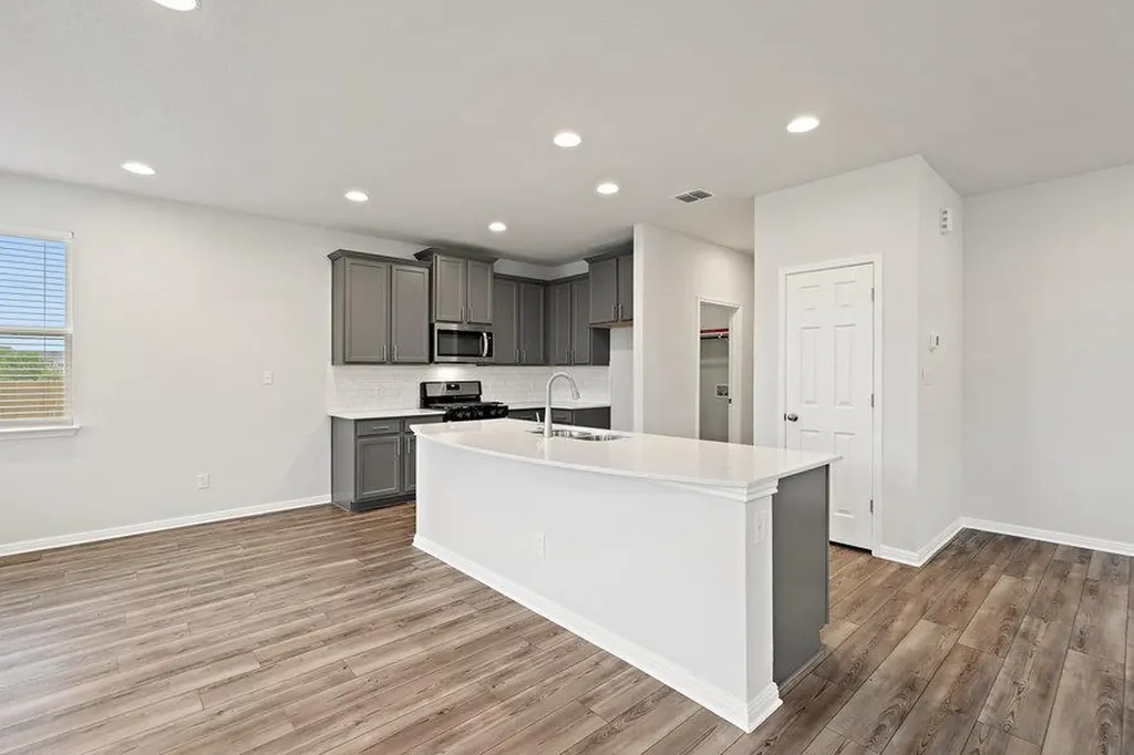 1505 Corsac Way Austin TX 78758