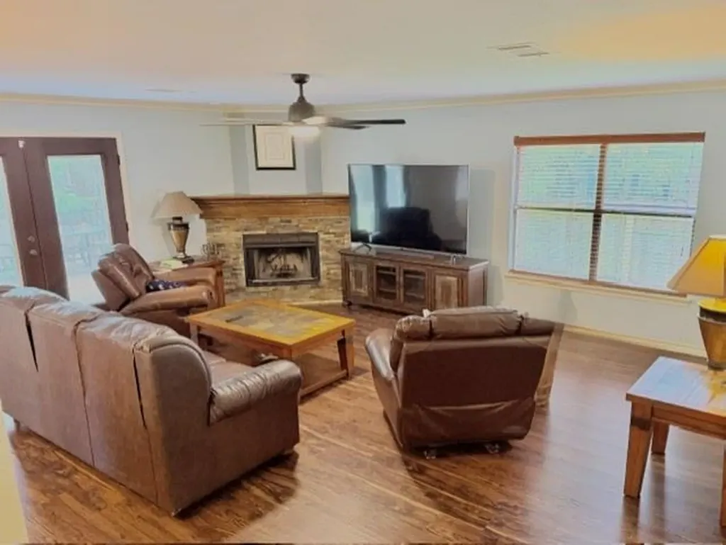 4508 Moose Drive Austin TX 78749