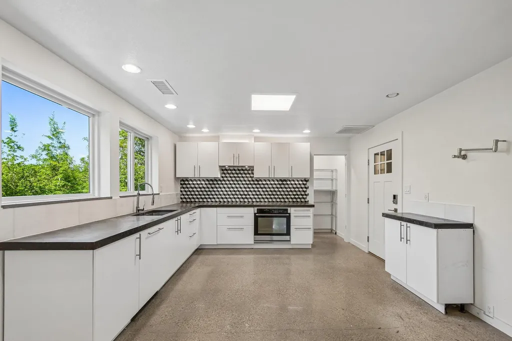 14804 Rock Cliff Drive Leander TX 78641
