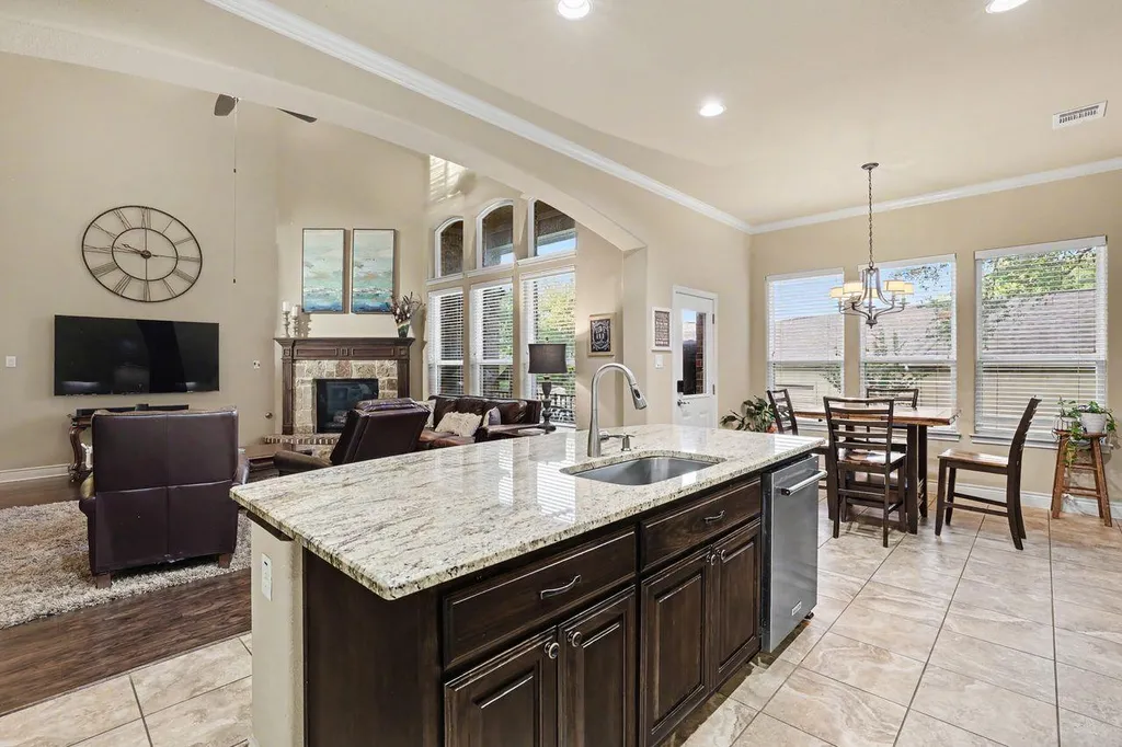 1919 Mulligan Drive Round Rock TX 78664