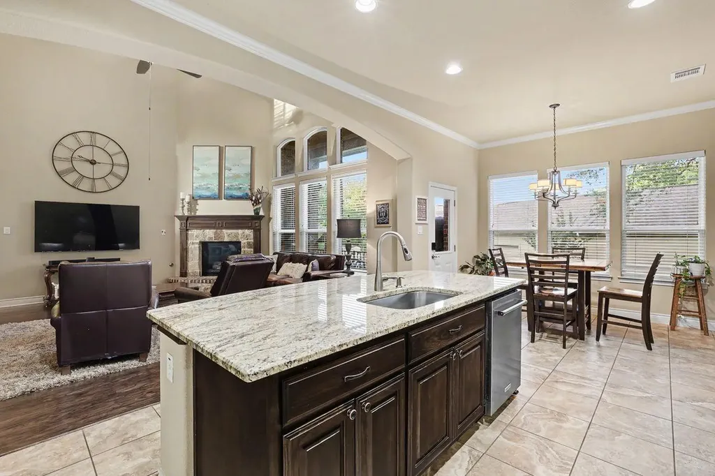 1919 Mulligan Drive Round Rock TX 78664