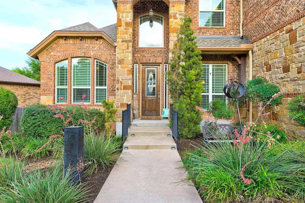 1919 Mulligan Drive Round Rock TX 78664