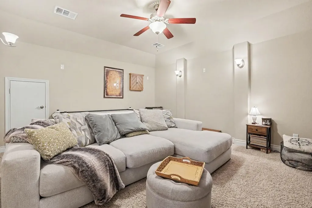 1919 Mulligan Drive Round Rock TX 78664