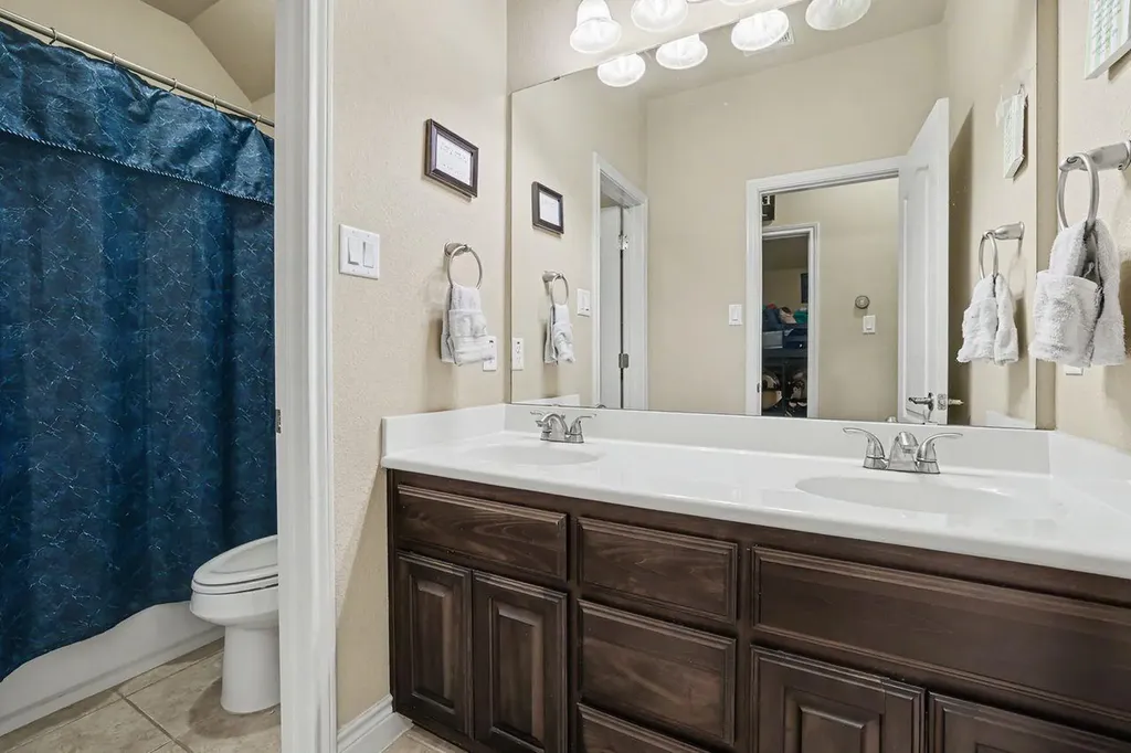 1919 Mulligan Drive Round Rock TX 78664