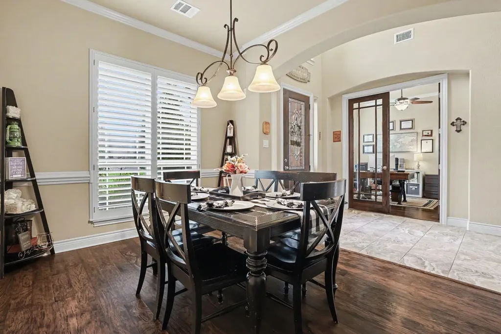 1919 Mulligan Drive Round Rock TX 78664