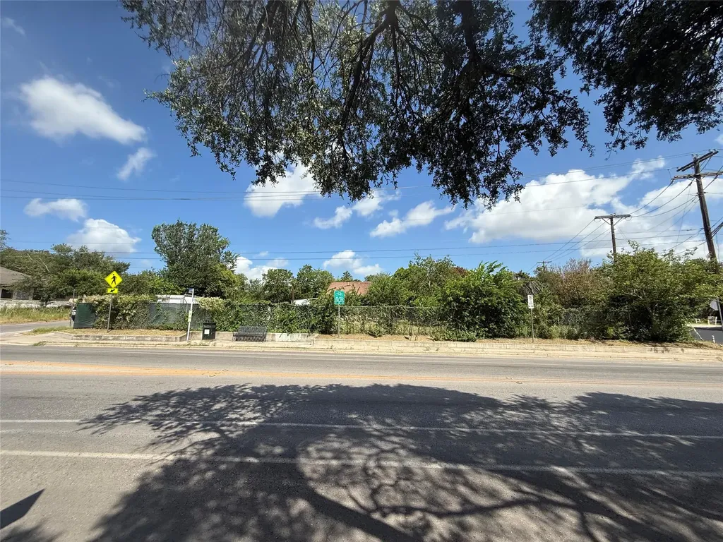 103 Deen Avenue Austin TX 78753